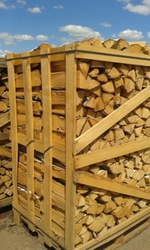 Продаем колотые дрова из лиственных пород древесины.